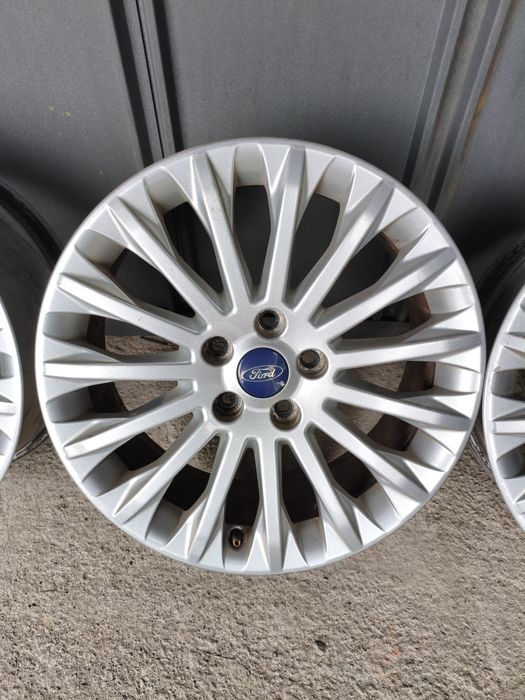 Комплект легкосплавних дисків Ford Volvo 5/108 R17