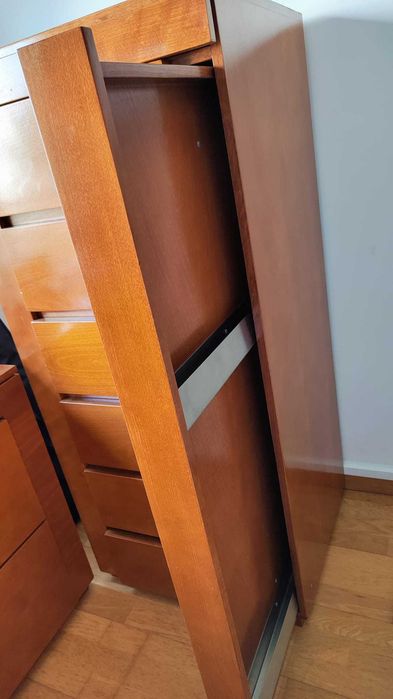 Quarto de casal completo em madeira maciça de cerejeira