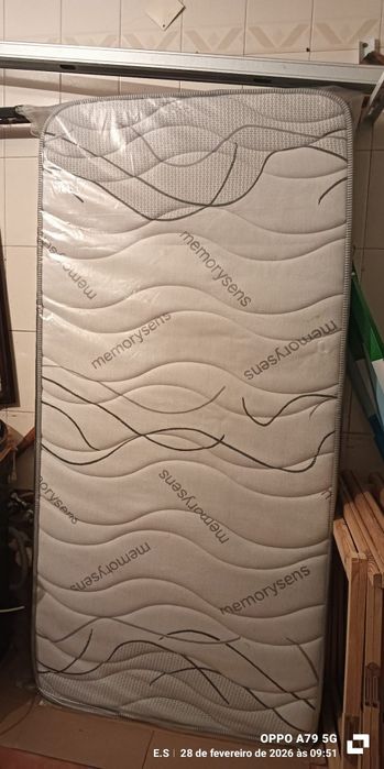 Vendo  colchão  ortopedico  de pessoa  com extrado