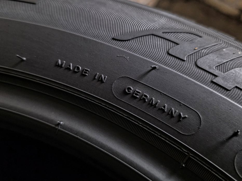 Зимові 215/60r17 Michelin | 8mm | 2025 | Made in Germany | Комплект / 4шт | Як нові, ідеальний стан, без пошкоджень, без ремонтів | Преміум шини