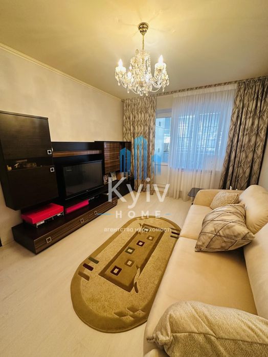 Продаж квартири з ремонтом та меблями/ 3 кімнатна/ Позняки/ Київ