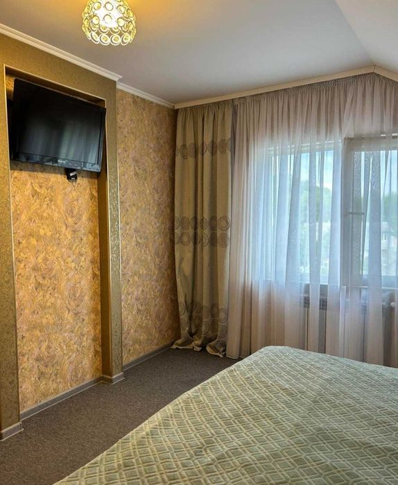 Продаж будинку в центрі міста