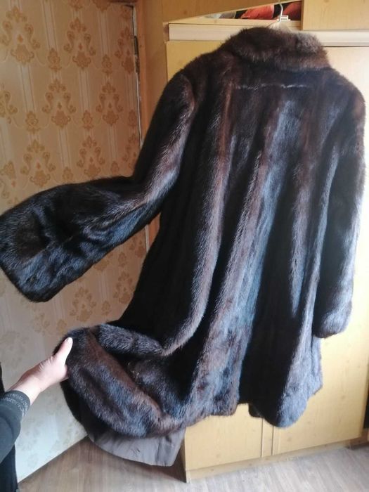 Норкова шуба 54 р.