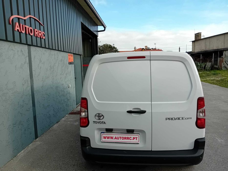 Toyota Proace City 1.5 3 L c/iva ( pequeno sinistro )