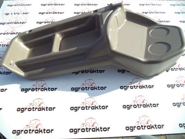 Części Farmtrac elementy plastikowe kabiny