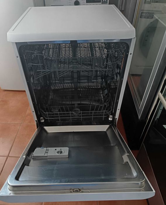 Máquina de lavar louça
