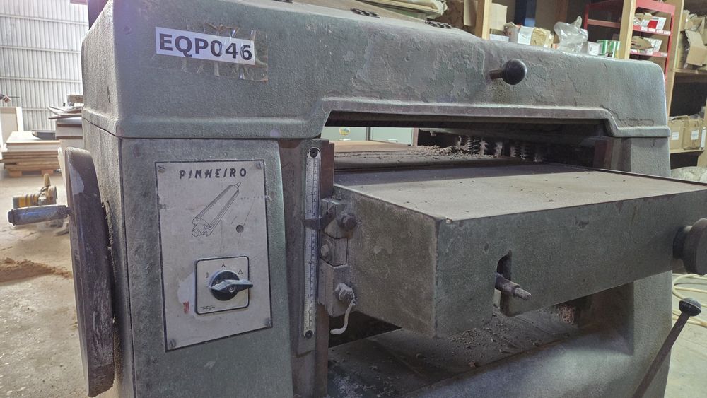 Desengrossadeira para  Carpintaria - Pinheiro EQP046