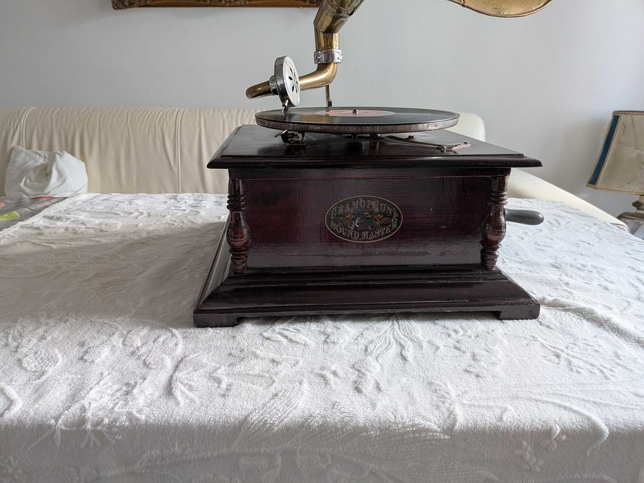 Stylowy gramofon tubowy REPLIKA - Gramophone Sound Master - Retro ozdoba