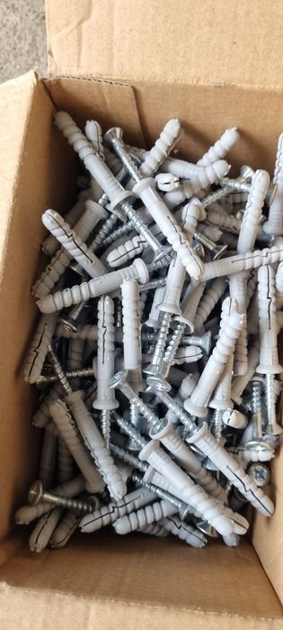 Wkręty kolki do betonu 200 sztuk