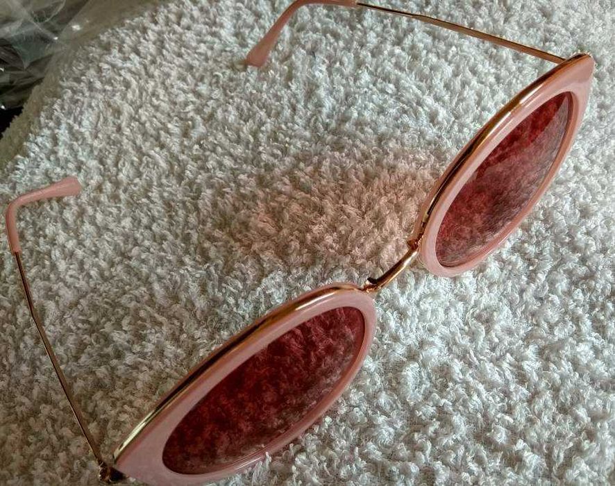 Óculos Escuros Cor de Rosa Stradivarius