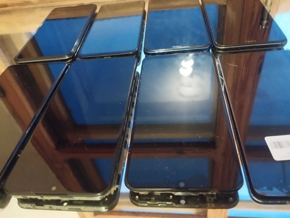 Продам б у планшеты, айфоны  под ремонт, на запчасти