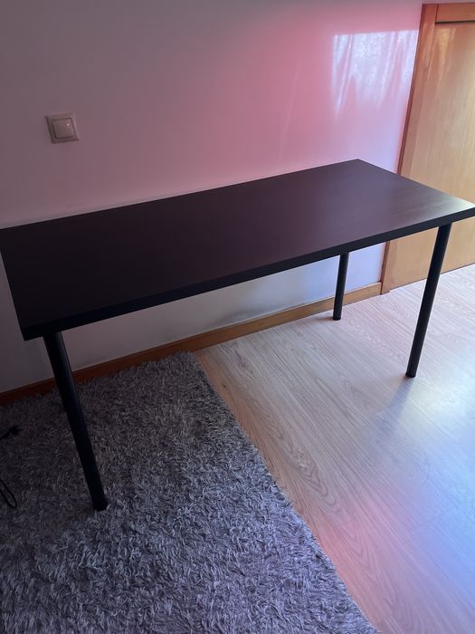 Mesa IKEA Compacta