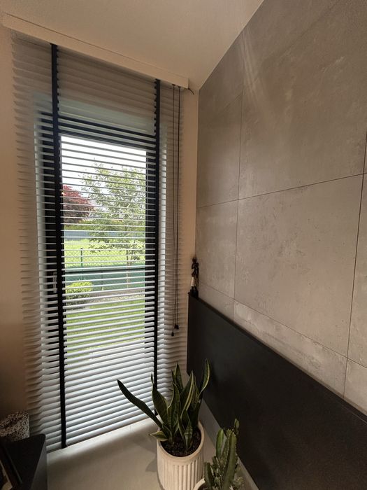 Żeluzje panel metalowy w b.dobrym stanie
