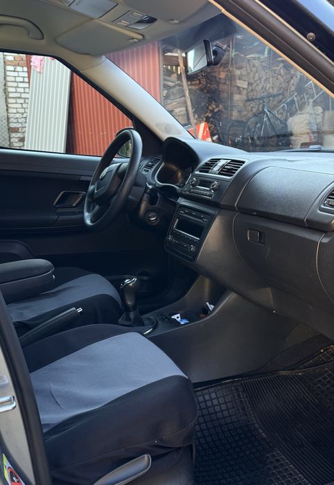 Skoda Roomster 2011 1.6 turbo diesel