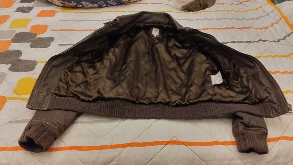 Casaco em pele genuína