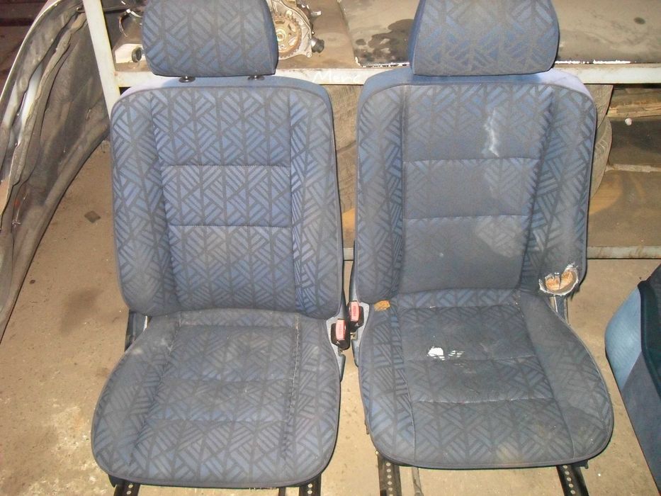 Fotele Tapicerka Mercedes w202 sedan niebieskie