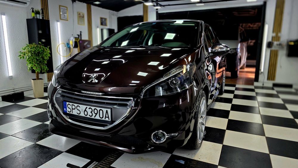 Peugeot 208 Pięknie utrzymany peugeot 208