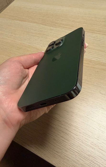 iPhone 13 Pro w idealnym stanie