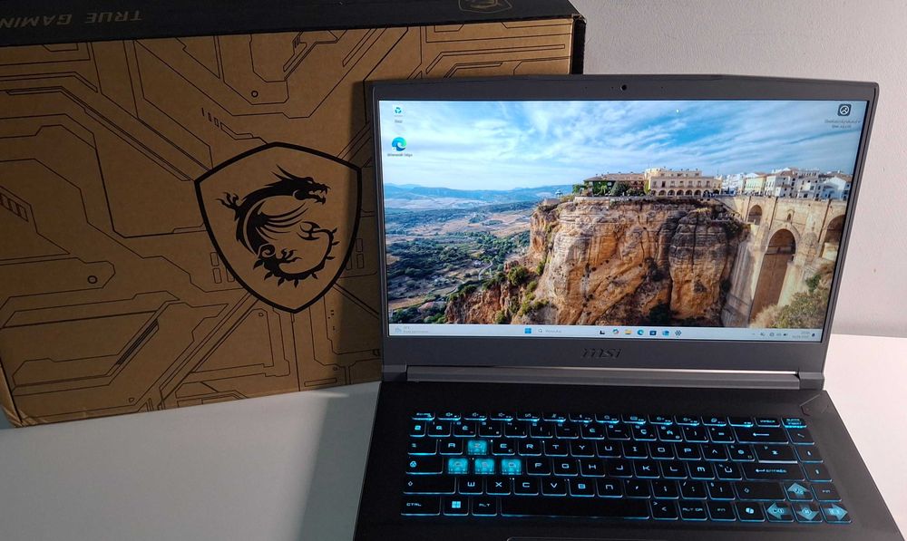 MSI Thin A15 Ryzen 5 7535hs RTX 3050 16GB 144Hz 512gb win 11