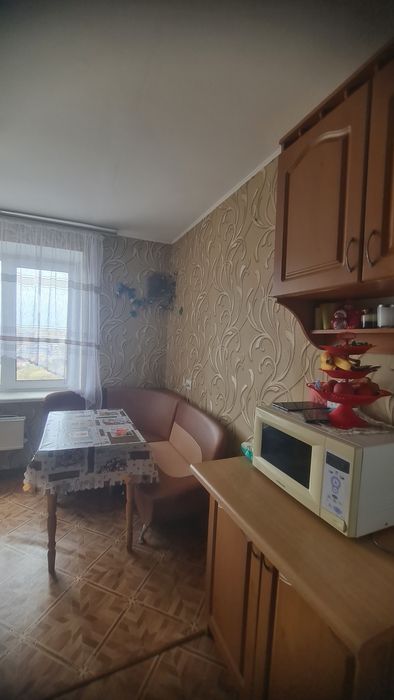 Продається 2-х кімнатна Чешка (військове містечко)