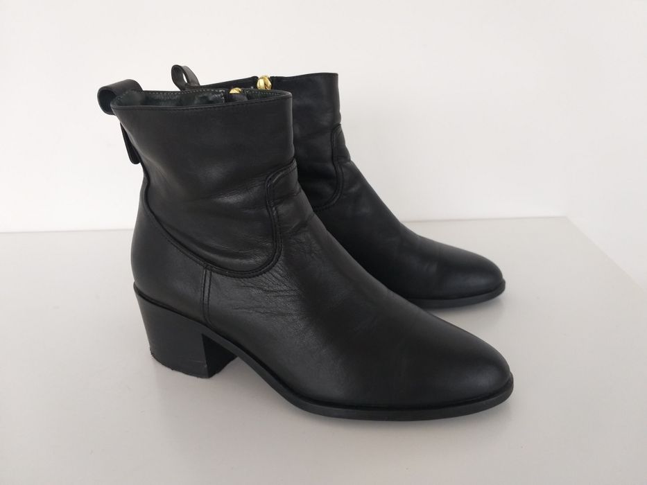 Buty botki skórzane Gino Rossi w rozmiarze 36