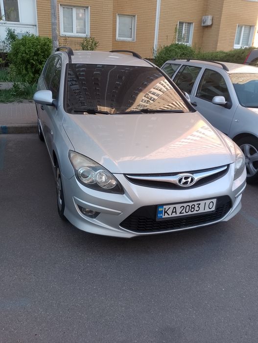 Продам Hyundai i30, 1.4