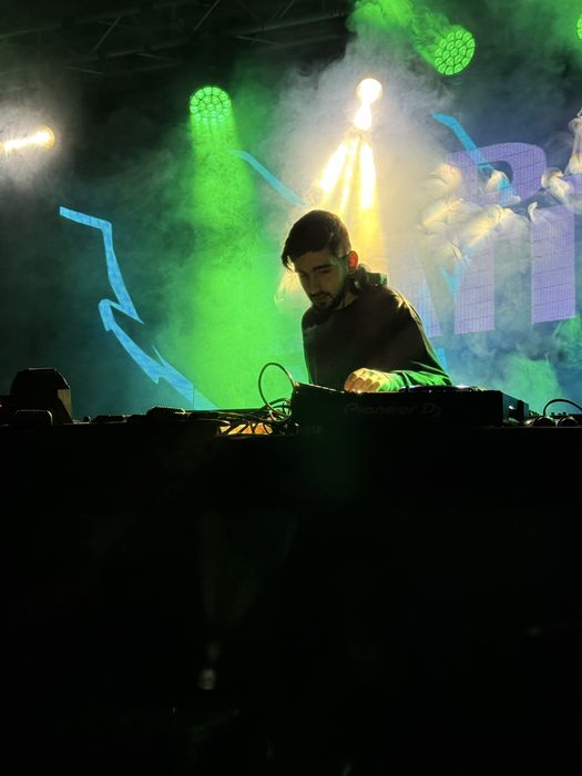 Contrata o teu DJ