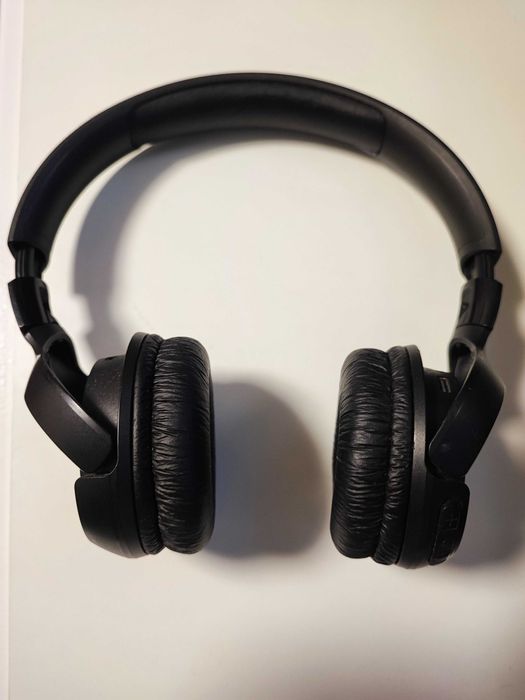 Беспроводные наушники JBL Tune 520BT BlackJBLT520BTBLK состояние новых