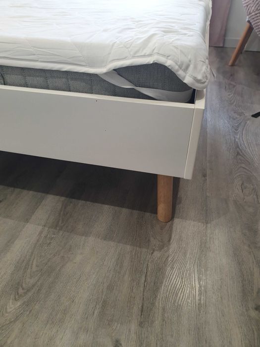 Cama infantil Branca e Rosa