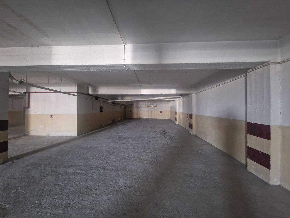 Lugar de garagem nas Antas - Praça Afonso Pinto de Magalhães