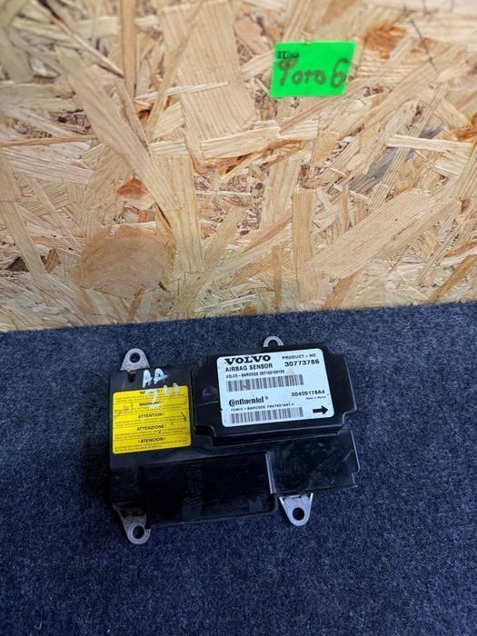Блок управления Airbag, модуль AirBag Volvo V50 30773786