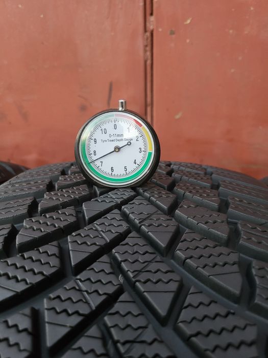 225/40/18 R18 Bridgestone Blizzak LM005 4шт ціна за 1шт шини