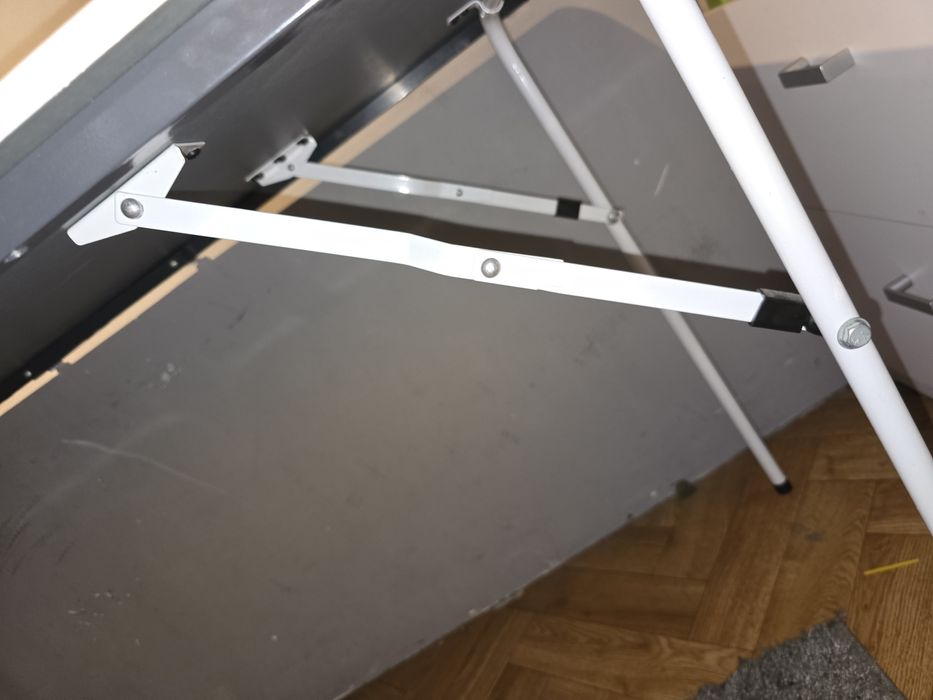 Stół do tenisa stołowego