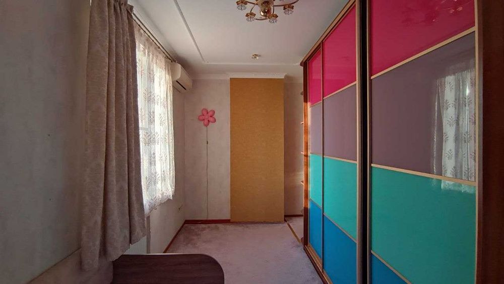 Продається 4-кімнатна квартира ЖК Гвардейский ТОРГ