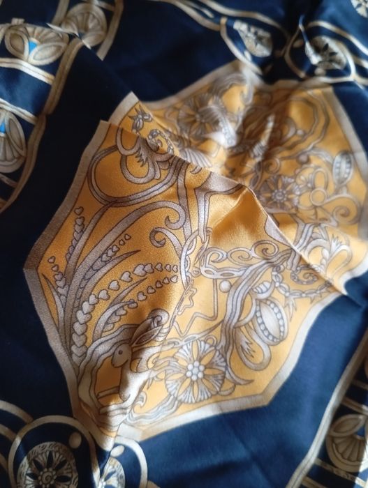 Lenço de Seda Pura Lanvin
Lanvin Pure Silk Scarf