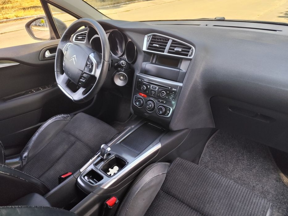 Citroën C4 — fotografia 8