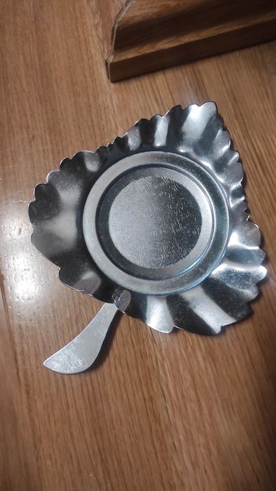 Zestaw spodków srebrnych metalowych z PRL u