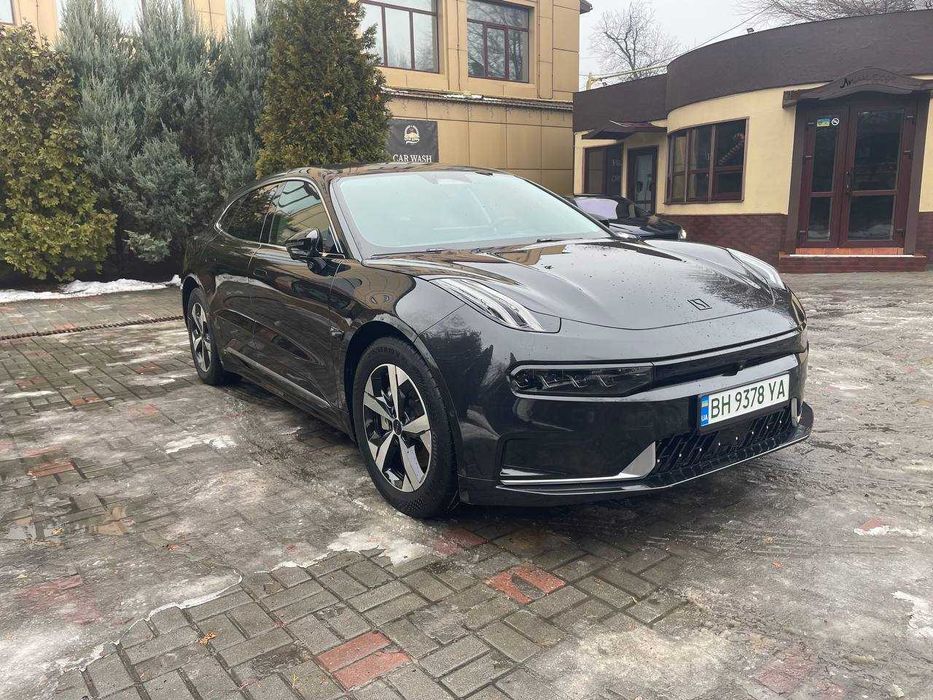 Продам Zeekr 001