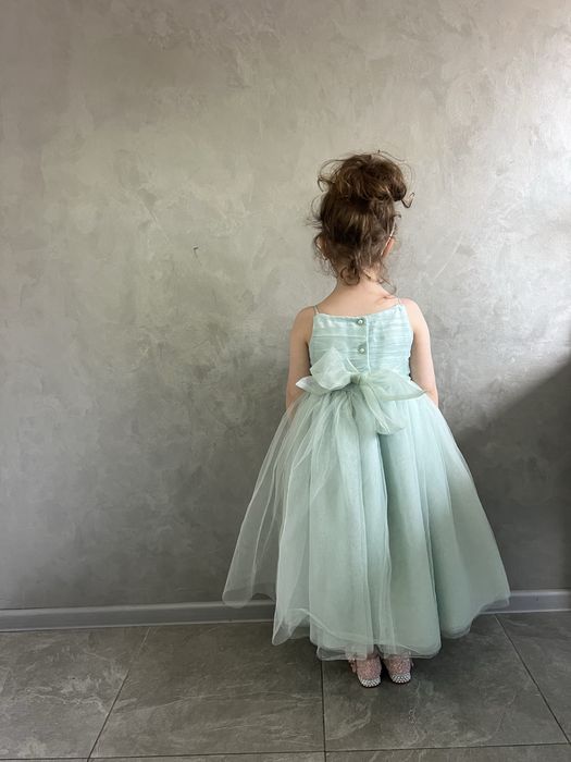 Дуже красиве Плаття / сукня на випускний чи день народження 6 років 116 см розмір