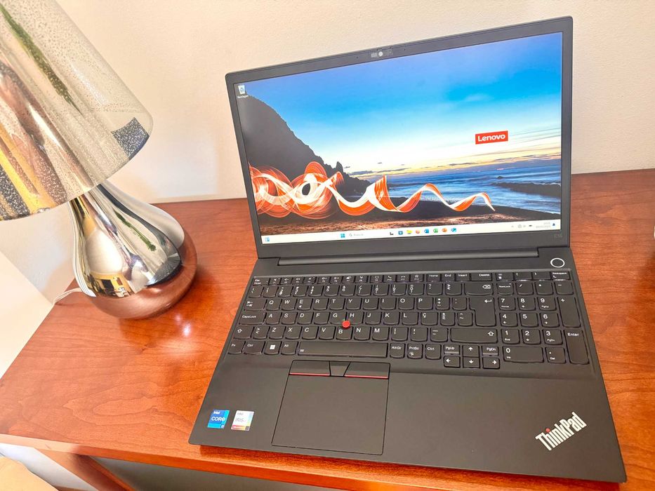 Lenovo ThinkPad E15 Gen4 15.6"FHD/i7-1255u c/10 Cores/40G Ram/Ssd 512G