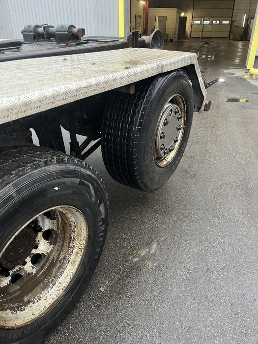 Мусоровоз мультилифт