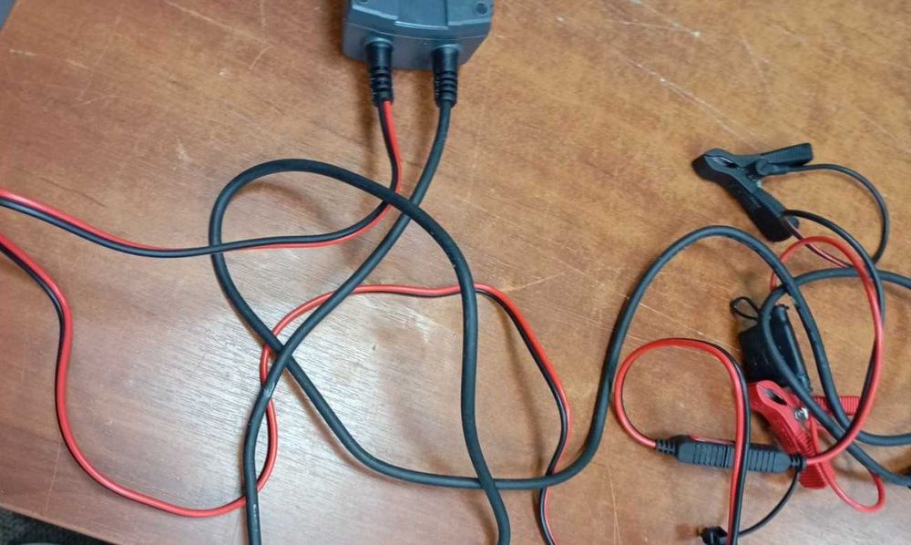 Зарядное устройство BOSCH C3 для аккумулятора