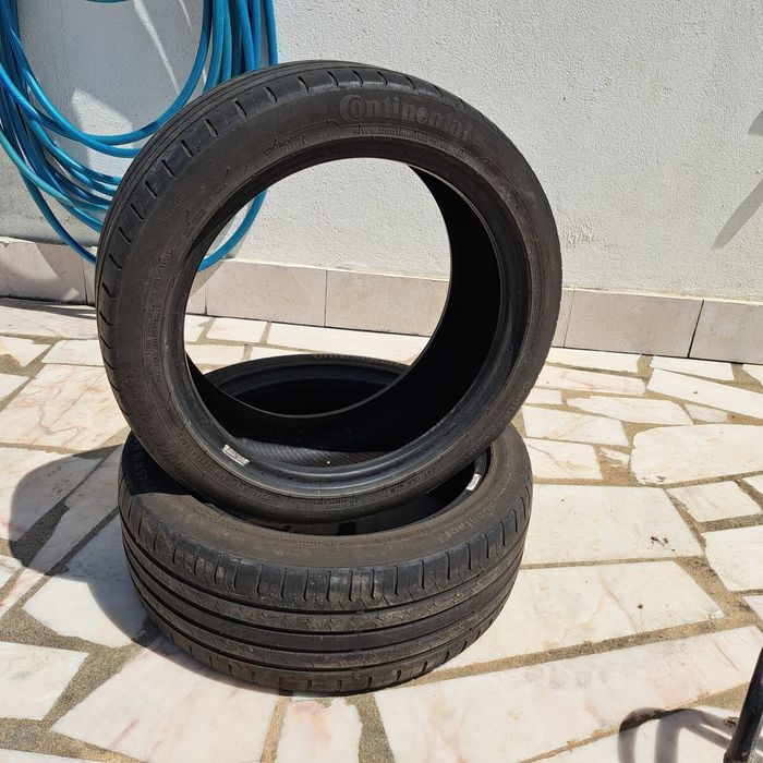 Par de Pneus Continental Eco Contact 5 195/45 84H R16