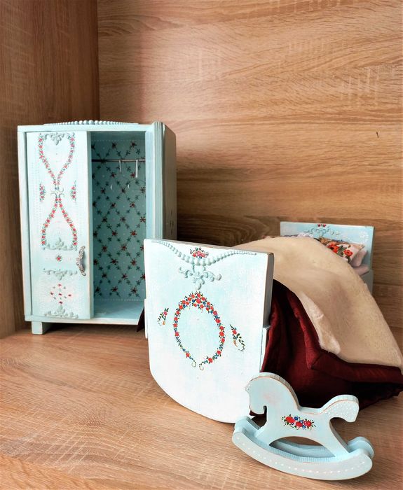 Мебель для кукол