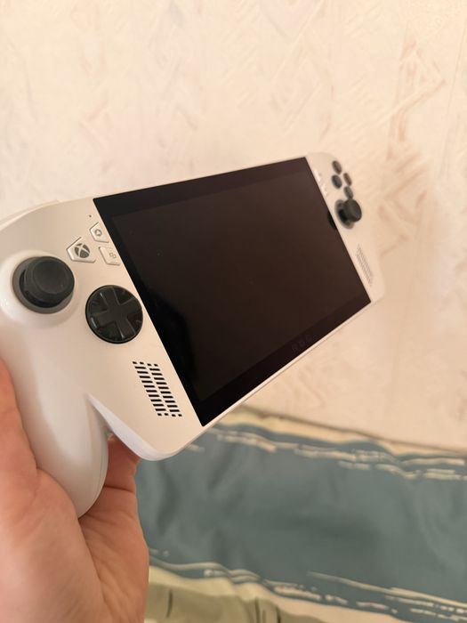 Konsola Asus rog ally xbox