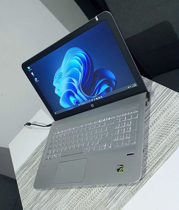 HP Envy 15 Gaming 3K 3200x1800 i7®™/GeForce®GTX™/16GB/BIO/SSDNvme/B&O