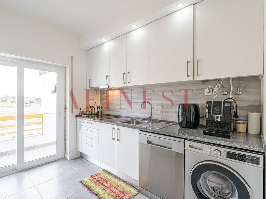 Apartamento T2 Na Amora - Seixal - Paivas - Vista Rio E Sol — Amora, Setúbal