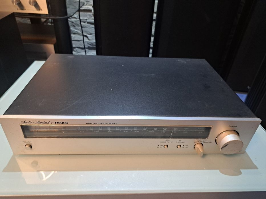 Tuner radiowy Fisher FM 2121