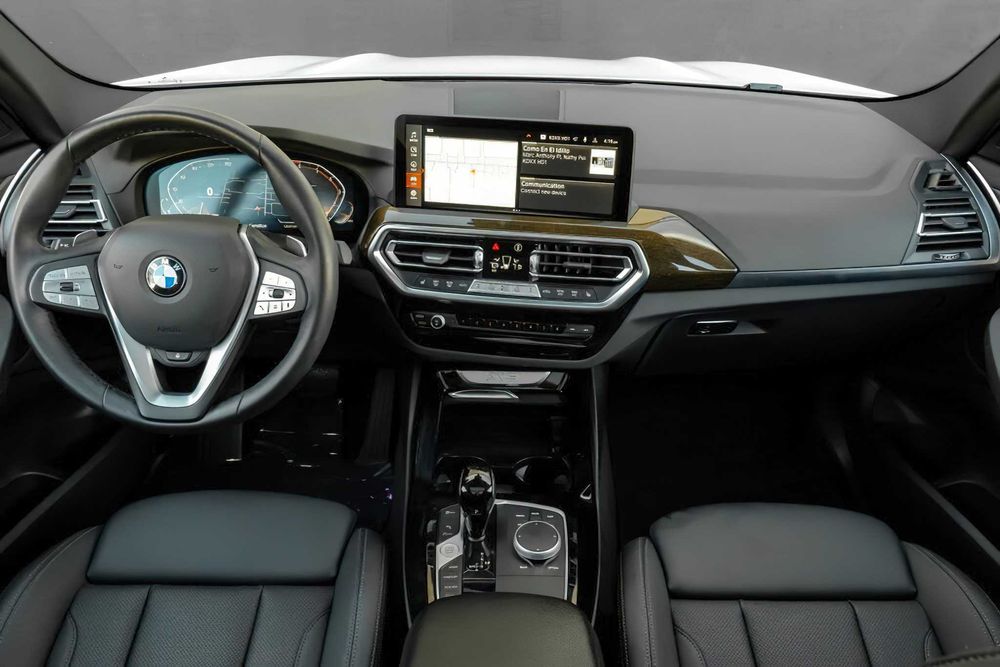 BMW X3 xDrive30i      2023