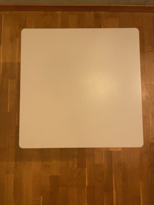 Stolik i krzeslo firmy Bellamy